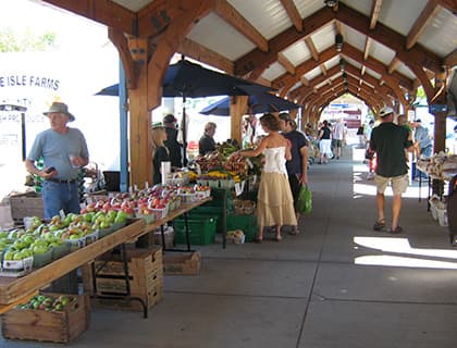 Market-Square-420×320-1-YQjTTN